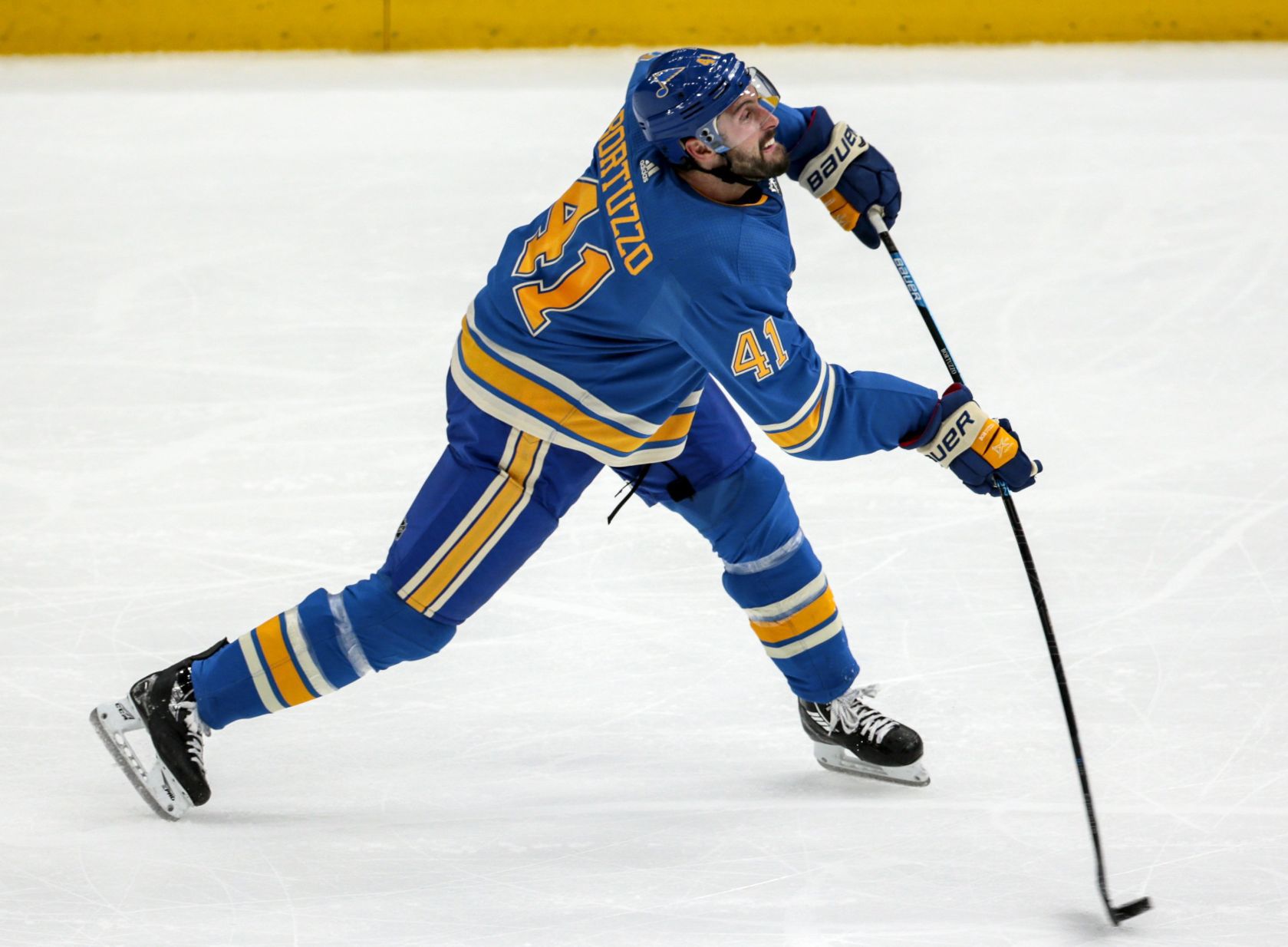 St. Louis Blues end it against the Canucks